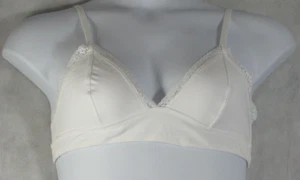 Jenni Women's On Repeat Wide Lace Bralette, Bright White, Large - Picture 1 of 3