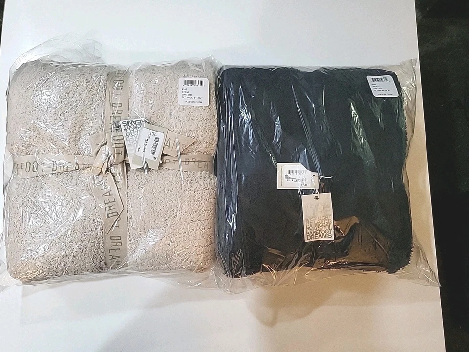 Barefoot Dreams CozyChic Throw Blanket in Irresistable Indigo