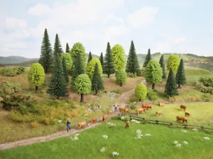 HO Scale Scenery - 26911 - Mixed Forest - Picture 1 of 2