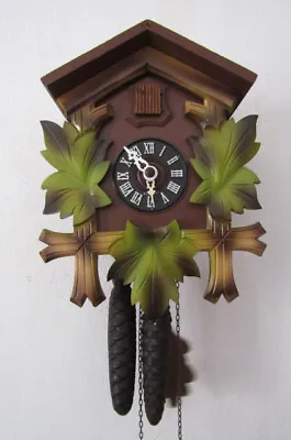 Reloj Antiguo De Pared Alemán Con Canto De Cucú Cuco Péndulo Funciona Con Pesas • 96.54€