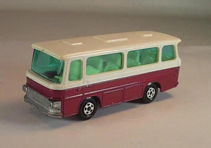 Matchbox Superfast Nr. 12 Setra Coach lilametallic schmale Hohlräder 2 #455 - Bild 1 von 3