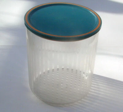 Tupperware Prisma, 2 litri, trasparente con coperchio verde, ermetico, usato - Immagine 1 di 4