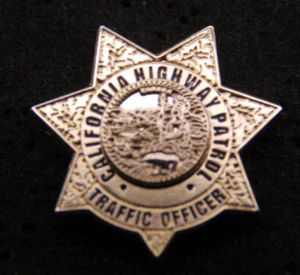 MINI SOMBRERO PIN CHP CHP PATRULLA DE CARRETERAS CALIFERIA CHP CHP JUBILADOS No es un artículo uniforme - Imagen 1 de 19