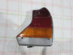 1979-1987 JAGUAR XJ6 PASSENGER RIGHT SIDE TAILLIGHT OEM - Picture 1 of 2
