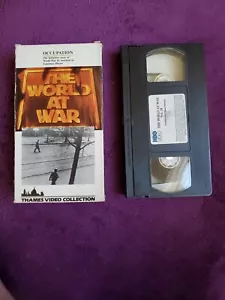 World at War-Volume 18: Occupation (VHS, 1995, #2068) Preowned - Imagen 1 de 13