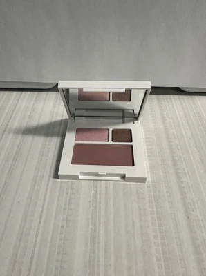 New Clinique Colour Eye Shadow Duo 14 Strawberry Fudge 15 Smoldering Plum Blush - Image 1 of 2