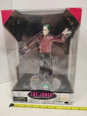 DC Comics Escuadrón Suicida El Guasón Busca Llaveros Estatuilla Porta Llaveros Foto 1 de 4