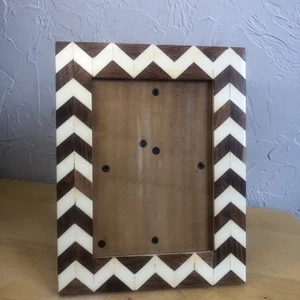 Mosaic Chevron ZIG ZAG Stripe Wood BROWN 5x7 Photo Frame Picture Portrait 7x9 - Picture 1 of 11