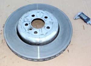 OEM BMW 5 Series 2017-2023 Front Disc Brake Rotor (29.94mm) (B28) - Picture 1 of 7