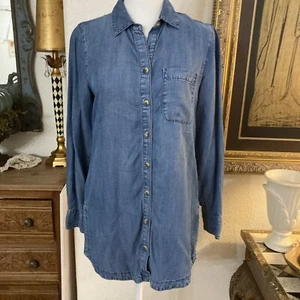 Chicos 0 Womens Small Blue Chambray Button Up Shirt Long Sleeve Tunic Pocket - Picture 1 of 13