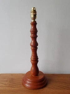 Vintage mahogany turned wood table lamp - Picture 1 of 15