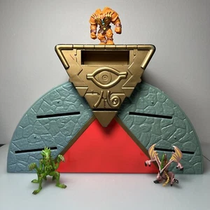 Yugioh Yu-Gi-Oh Kazuki Takahashi Mini Action Figures Battle Arena Case 1996 - Picture 1 of 19