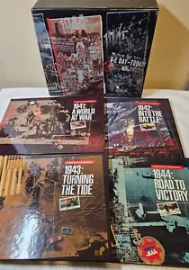 USPS World War II Remembered 4 Books w/Some Stamps 1941/42/43/44 - Foto 1 di 10