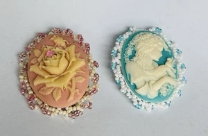 Vintage Lot of 2 Cameo with seed bead trim oval Brooch Pin - Picture 1 of 3