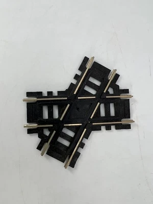 Atlas #576 HO Scale 60 Degree Crossing Good Condition - Image 1 of 2