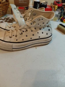 Converse Chuck Taylor All Star Lift Platform High Embroidered Stars Sz 6 - Picture 1 of 7