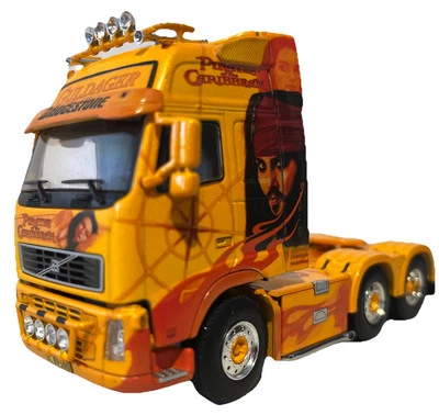 WSI 1/50 9764 Guldager Piratas del Caribe Volvo 6X2 Johnny Depp camión cabina Foto 1 de 4
