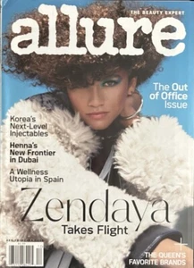 ALLURE Magazine (DEC 2019 / JAN 2020) ZENDAYA - Zendaya Takes Flight - Picture 1 of 1