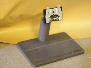 Lenovo l24e-30 monitor stand - Bild 1 von 3
