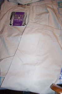 NUEVOS CON ETIQUETAS PANTALONES CHINOS PLISADOS PARA HOMBRE HAGGAR ""MICRO CAQUIS"" AJUSTE RELAJADO-TAN-34X32 - Imagen 1 de 1