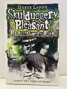 Playing With Fire (Skulduggery Pleasant, Book 2) by Derek Landy (Paperback T11) - Picture 1 of 3