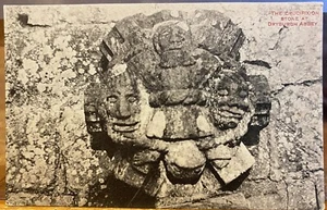 Scottish Postcard Carving CRUCIFIXION STONE Dryburgh Abbey Scotland Henderson - Imagen 1 de 2