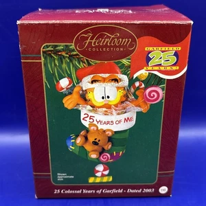 Colección de reliquias de tarjetas Carlton 2003 25 años colosales de adorno Garfield - Imagen 1 de 9