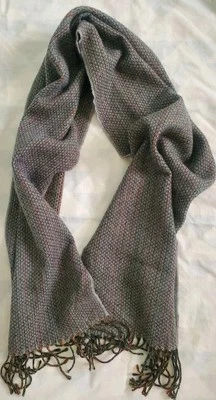 "Bufanda Christian Dior Cashmaire 100 % acrílico 50"" flecos gris rayado"  Foto 1 de 4