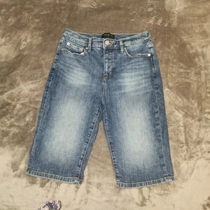 Banana Republic Bermuda Shorts Womens Size 27/4 Blue Denim Mid Rise  - Picture 1 of 5