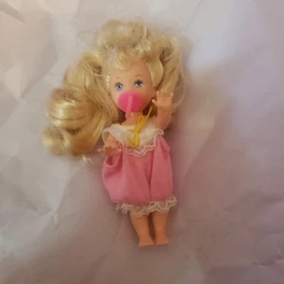 Mattel Mixed Lot of 8 Kelly Lil' Sisters of Barbie Dolls No Clothes On Some - Image 1 of 4