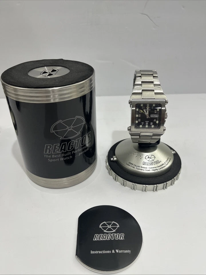 Reactor MC2 60001 Men’s Watch Black Dial 100M Diver W/ Box, New Battery! - Image 1 of 4