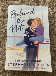 Behind The Net: A Vancouver Storm Novel by Archer, Stephanie Paperback Dell - Imagen 1 de 8