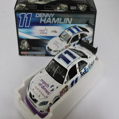 Denny Hamlin 2008 Acción #11 March of Dimes Fedex Kinko's Toyota/936 Hecho Raro Foto 1 de 4