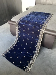Blau besticktes Samtschal | Brautschal | Hochzeitstuch | Hochzeitsgeschenk - Bild 1 von 6