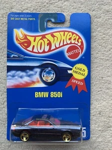 1991 Hot Wheels Blue/White Card #255 BMW 850i Dark Blue w/ Gold Lace Wheels - Picture 1 of 2