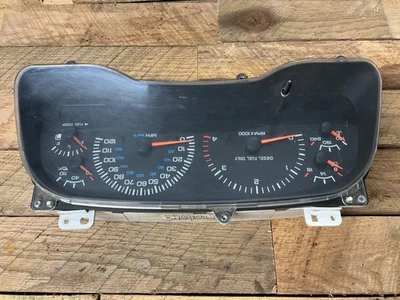 Velocímetro de panel de calibre diésel 99 Cummins Dodge Ram 5,9 24 V 375 k millas Foto 1 de 4