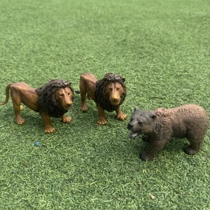 Papo 2 X Lion male And 1 X Bear bundle lot Animal Wildlife Toy Figure - Picture 1 of 5