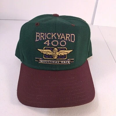 Gorra de béisbol verde Brickyard 400 Inaugural Race Indianapolis Motor Speedway Foto 1 de 4