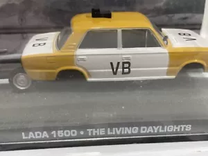 Lada 1500 The living daylights 1:43 007 James Bond coche diorama metal diecast H - Imagen 1 de 2