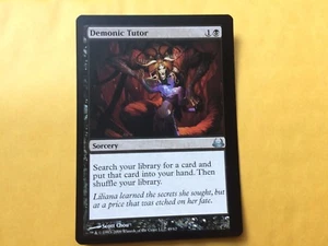 Fehldruck Dämonischer Tutor extra schwarzer Balken an der Seite Göttlich vs Dämonisch MTG Magic Card - Bild 1 von 5