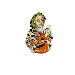 Beetlejuice Kürbis Emaille Pin Revers Handtasche Hut Pinback Halloween Horror Geschenk Neu - Bild 1 von 2