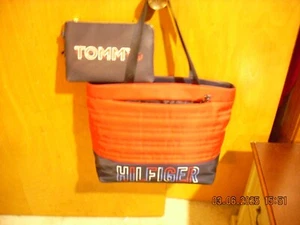 NEW TOMMY HILFIGER Red And Blue TOTE HANDBAG Purse Brand New  WT PLUS POUCH - Picture 1 of 1