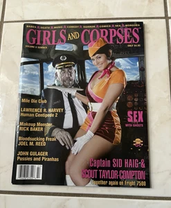 2012 GIRLS AND CORPSES Magazine Horror, Sid Haig,Sex with Ghosts,Babes,Comics #3 - Bild 1 von 24