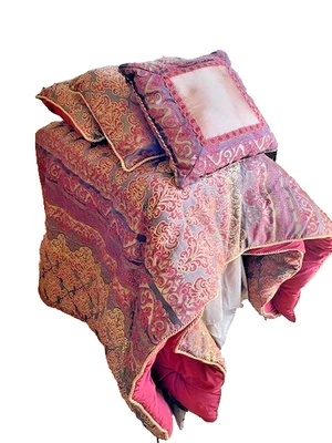 CROSCILL Burgundy & Gold Damask 5 piece Comforter Set - Great Condition! - Image 1 of 4