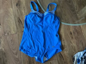 Badeanzug von Triumph Gr.52 B 105 B wie neu - Bild 1 von 3