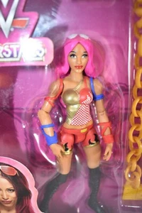 WWE SUPERSTARS SASHA BANKS THE ULTIMATE FAN PACK ACTION FIGURE 2017 MATTEL NEW - Picture 1 of 6