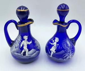 Vntg 2er Set Fenton Mary Gregory handbemalt kobaltblau kreuz Junge/Mädchen mit Vogel - Bild 1 von 10