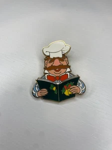 Muppets Swedish Chef Christmas Carol 30th Anniversary LR Disney Mystery Pin - Bild 1 von 2