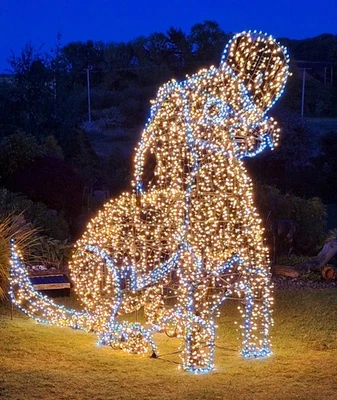 Festive Frames 2 mtr high 3D Puppy Dog Christmas Display Kit with Lights - Image 1 of 3