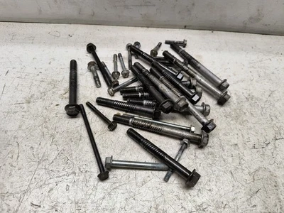 Honda Magna V65 VF1100C 1983 OEM cárter pernos motor motor caja pernos juego todo Foto 1 de 4